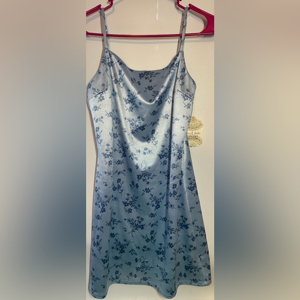 Silk Blue Floral Spring Altar’d State NWT Originally $79.95